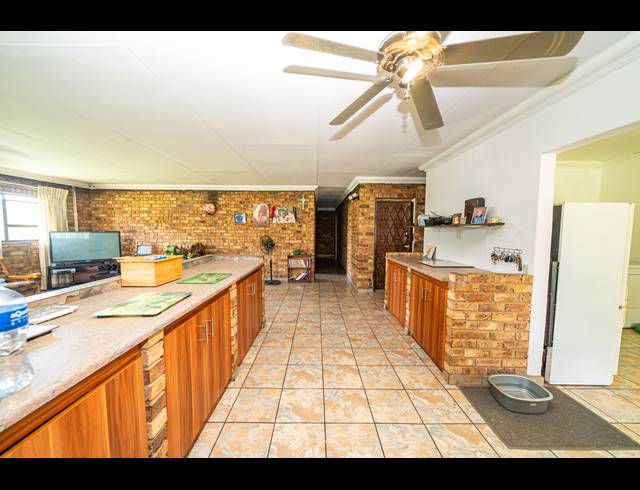 40,442M² FARM FOR SALE IN WITHOK ESTATE